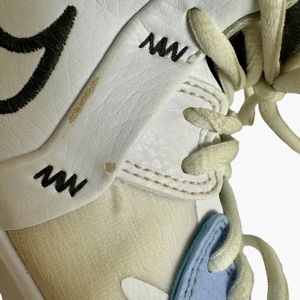Nike Kyrie Infinity Basketball Shoes sz. US Boys 6 Yr. Old White DD0334-102‎